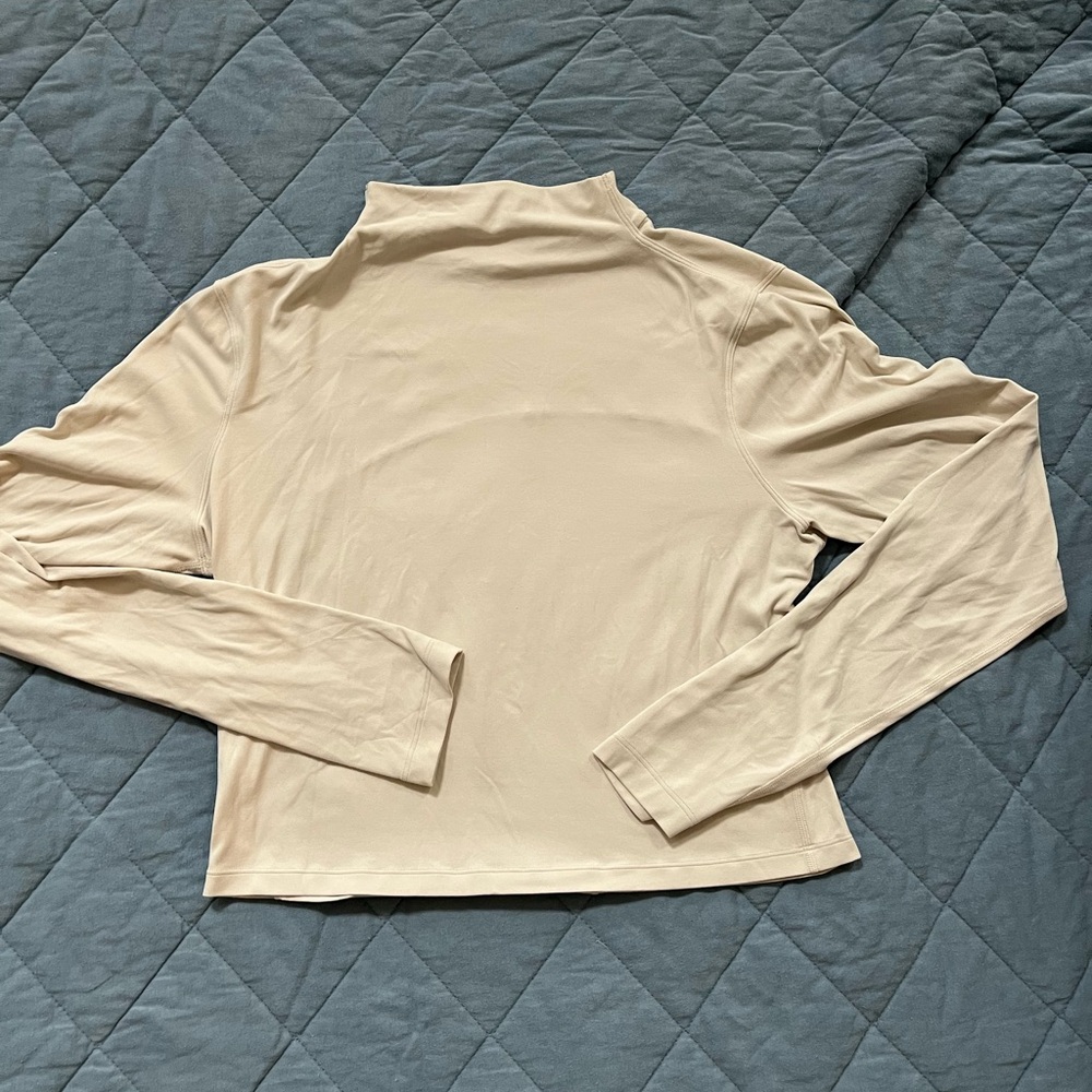 Lululemon crop workout long sleeve 12